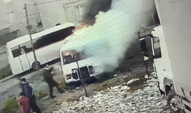 Avcılar'da minibüsü yakıp kaçtılar