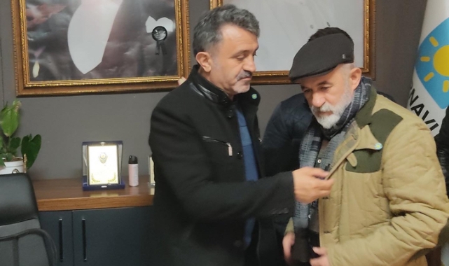Eski Boğazköy Belediye Başkanı Cemil Seçkin İYİ Parti rozeti taktı
