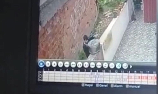 Davlumbaz fırın hırsızı kamerada