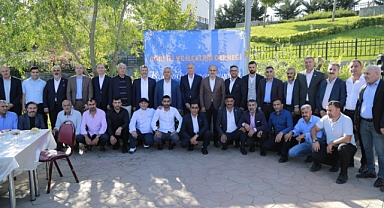 Arnavutköy'deki Ağrılılar kahvaltıda buluştu