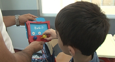 Arnavutköy'de çocukların dersten çıkmak istemediği eğitim kurumuna yoğun ilgi