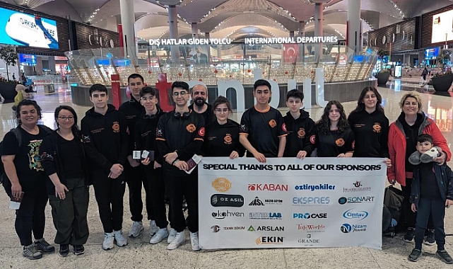 Vex Robotics 2024 yılı Ulusal yarışması Lise kategorisinde Türkiye Şampiyonları Arnavutköy'den çıktı ! 