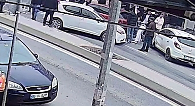 Arnavutköy’de feci kaza, 4 aracın karıştığı kazada 3 kişi yaralandı 