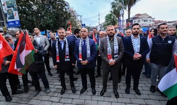 Arnavutköy'den Gazze'ye dayanışma eli: 'Bugünkü Hasılatım Gazze İçin, Bugünkü Alışverişim Gazze İçin'