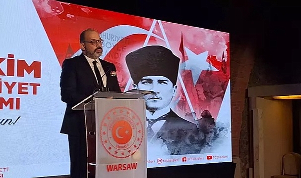 Cumhuriyet'in 102'nci yılı Varşova Kraliyet Sarayı'nda kutlandı