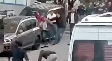 Esenyurt’ta laf atma kavgası: 2 kişi yaralandı