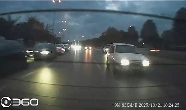 Pendik'te makas atan otomobil, takla atarak metrelerce sürüklendi
