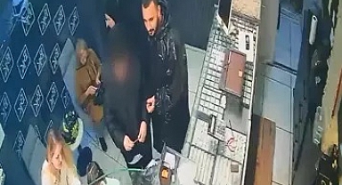 Sarıyer’de eşinin altınlarını kumar borcu için bozdurdu; kuaförde traş olurken yakalandı